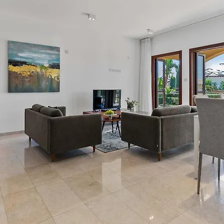 Modern Apartment Ap02 - Zodia With Private Garden, Aphrodite Hills Kouklia Exterior photo
