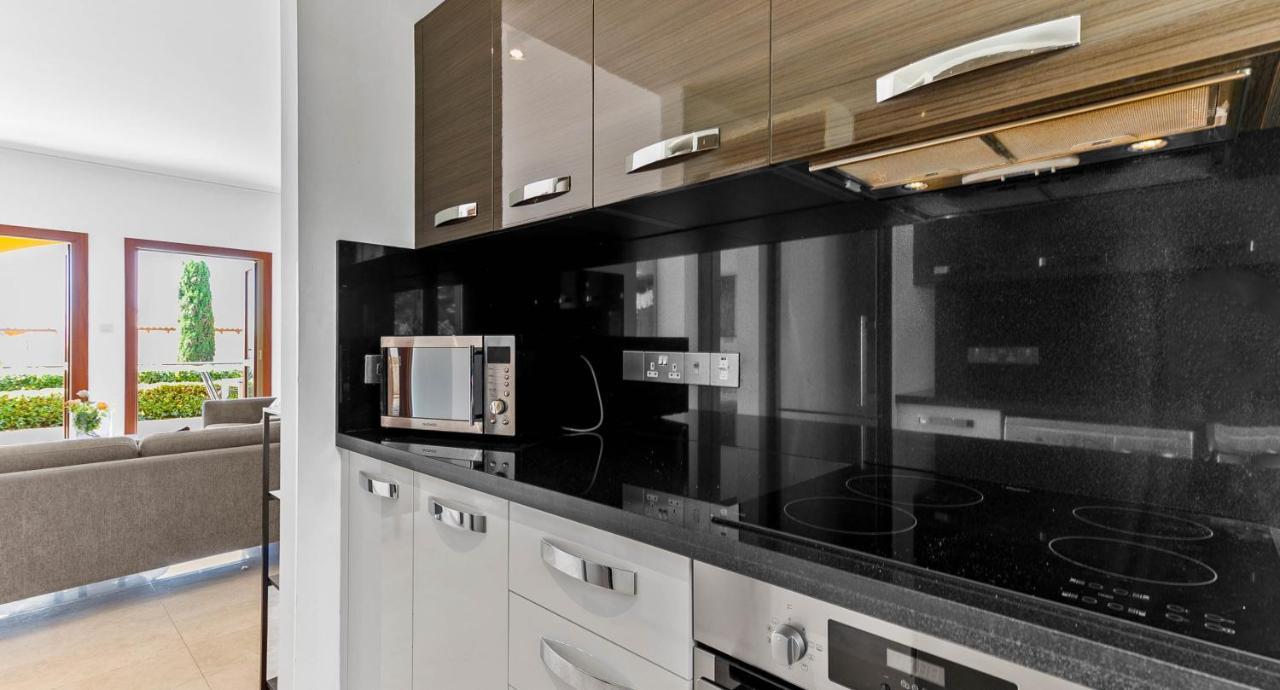 Modern Ap02 - Zodia With Private Garden, Aphrodite Hills Appartement